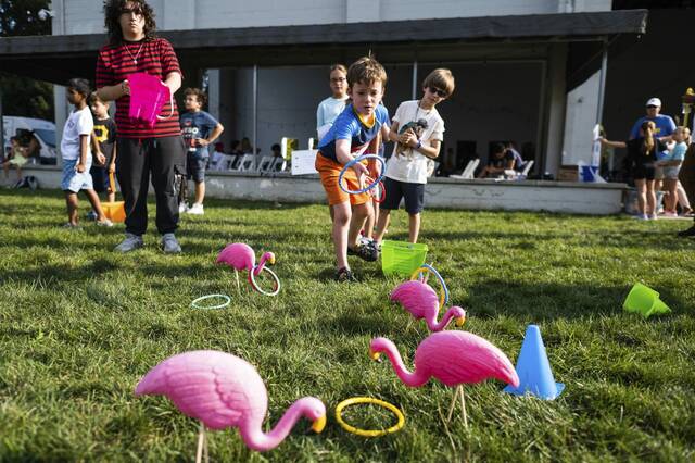 Cooper-Siegel Community Library summer readers celebrate in Aspinwall park